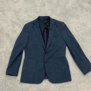 Unlined men’s blue blazer